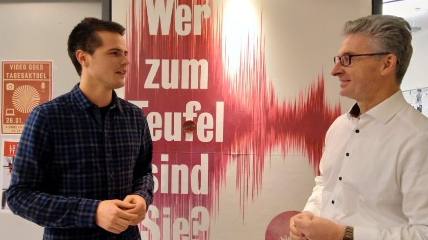 Bodo Rodestock von der VNG AG bei mephisto 97.6 im Gespräch mit Moritz Lünenborg 