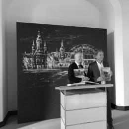 Auf dem Bild sieht man Burkhard Jung und den irischen Botschafter beim Pressetermin