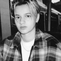 Mavi Phoenix - Boys Toys 