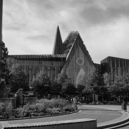 Uni vom Augustusplatz aus