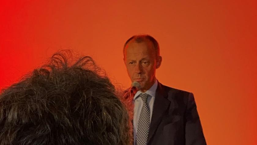 Ein Bild von Friedrich Merz auf dem CDU-Wahlkampfevent im Markkleeberger Parkschloss.