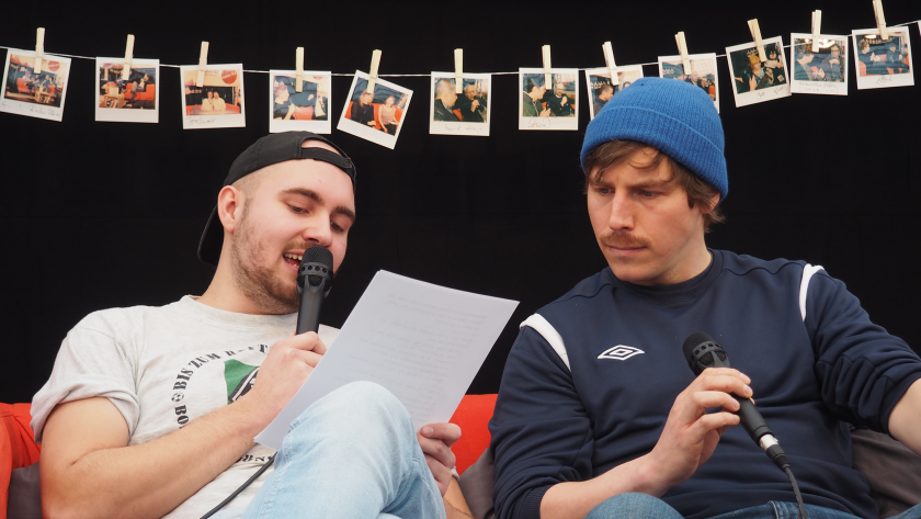 Redakteur Nico van Capelle im Gespräch mit Autor Alex Raack.