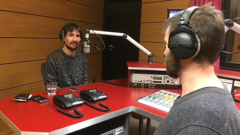 Buzzard-Gründer Dario Nassal im Interview mit mephisto 97.6-Moderator Martin Pfingstl.