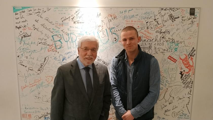 Musikalienhändler Michael Rosenthal und Moderator Max Enderling