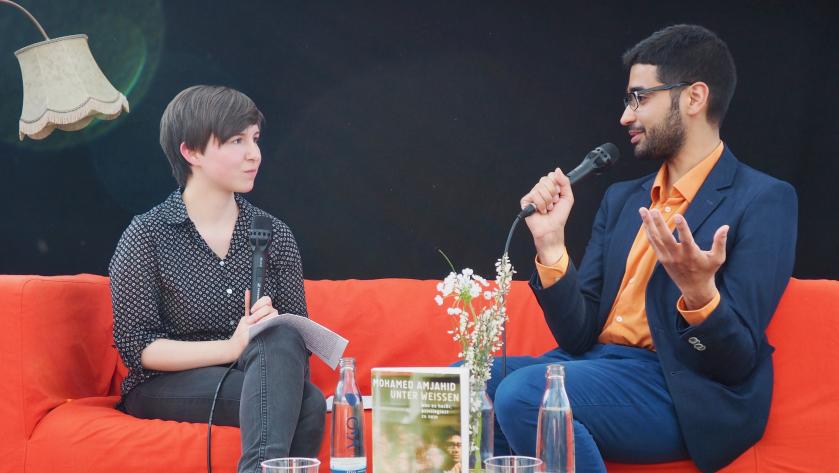 Autor und Journalist Mohamed Amjahid im Gespräch mit mephisto 97.6 Redakteurin Sarah Emminghaus