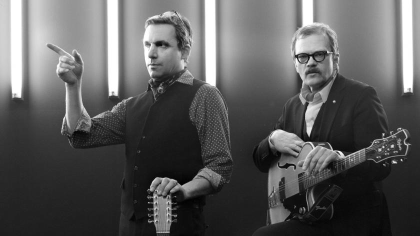 Rocko Schamoni zusammen mit Musiker Tex Matthias Strzoda