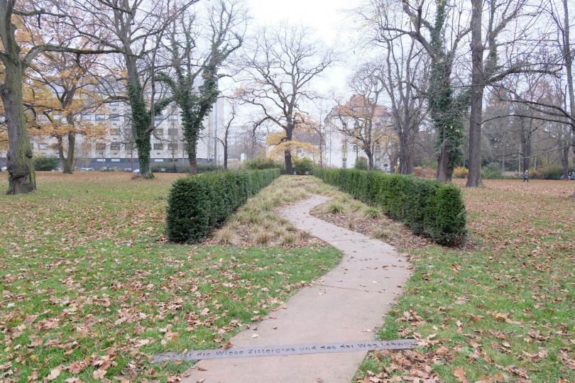 "Wiese Zittergras" und "Weg Lebwohl": Gedenkort für die Opfer der Kinder-Euthanasie